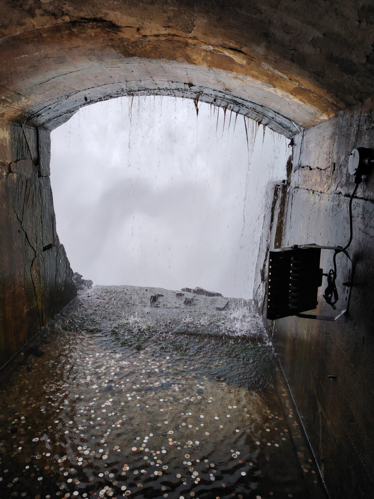 Tohle bylo místo, kde se fotilo - pořád mi není jasný, proč se na tohle stojí fronta, ale ok.....